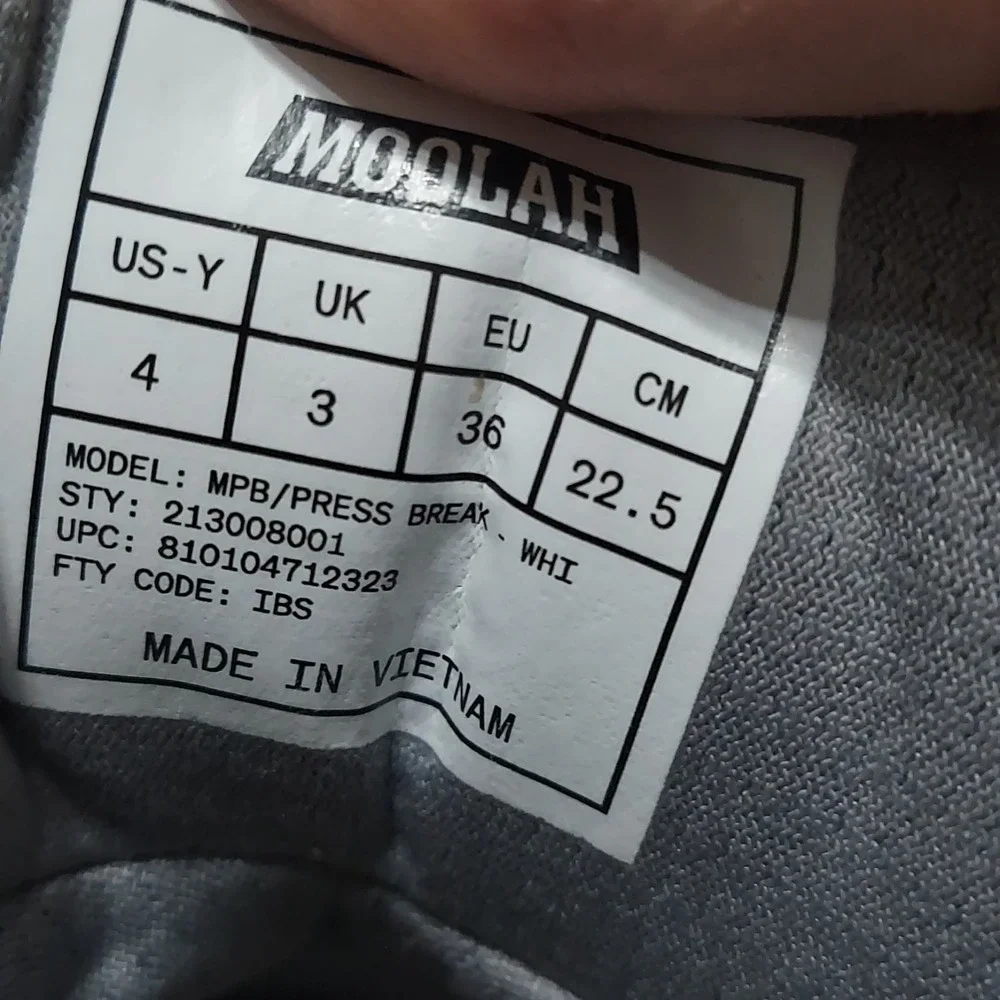 Moolah‎ Kicks Press Break White Basketball Shoes Kids Youth Size 4 213008001